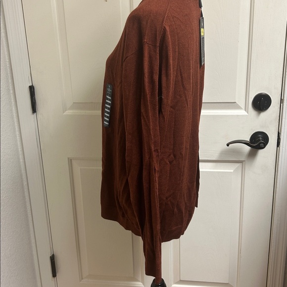 Hart Schaffner Marx Large Rust V-Neck Sweater, Extra fine Merino Wool, NWT - Picture 7 of 7